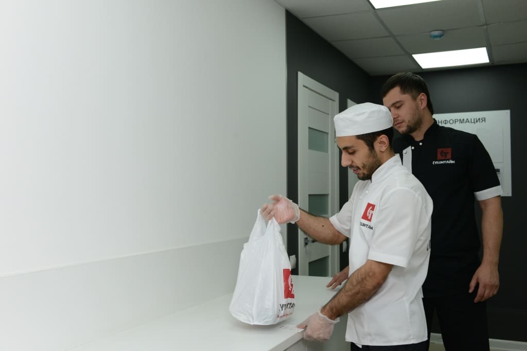 Команда «Sushitime» за работой